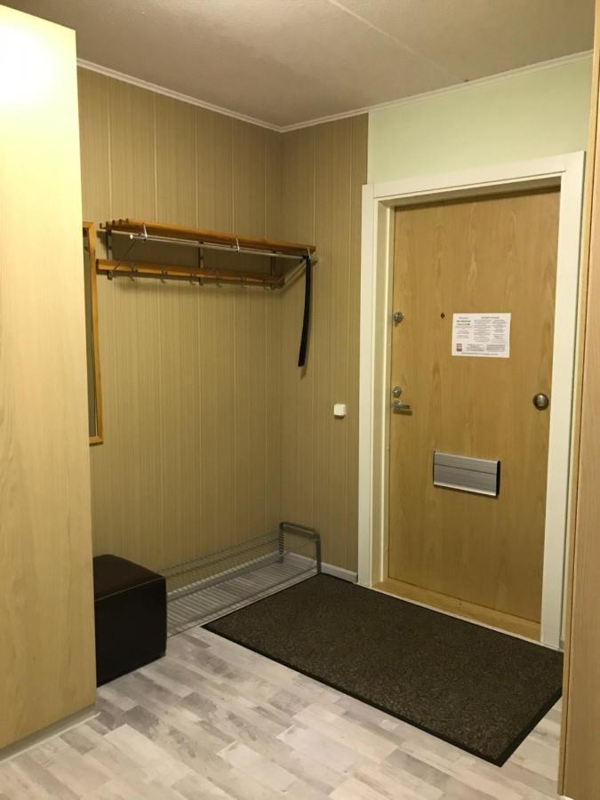 Spacious 1Bdrm Apartment Near Metro. Free Parking Vanda Eksteriør bilde